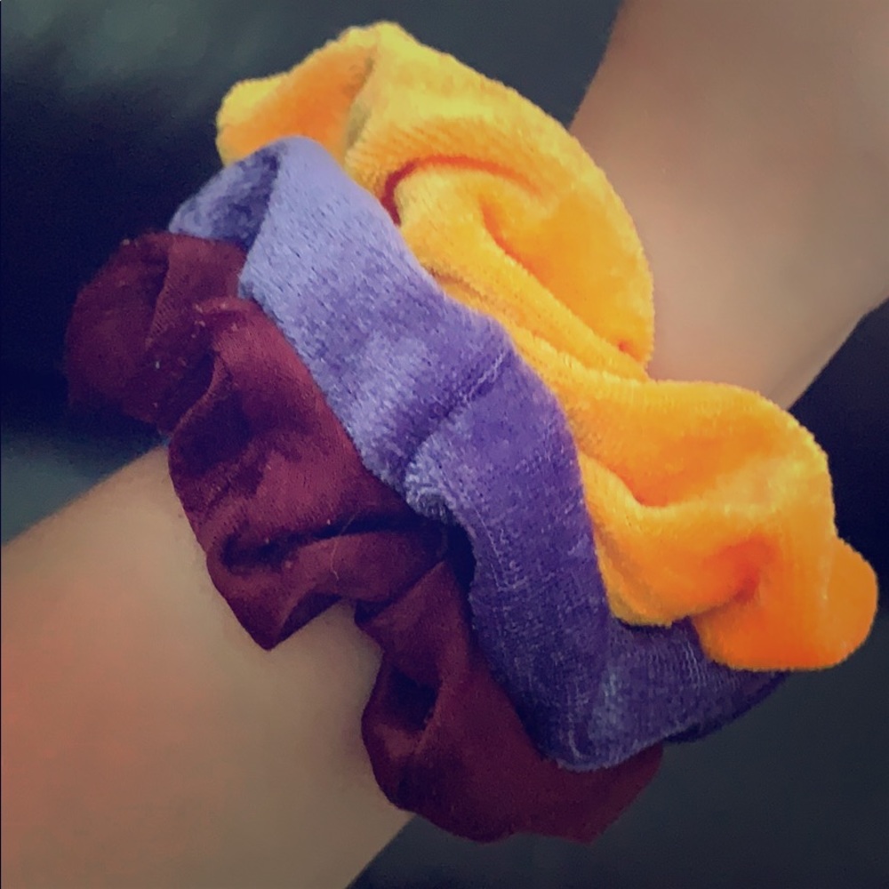 ❤️3 PACK❤️ Scrunchies